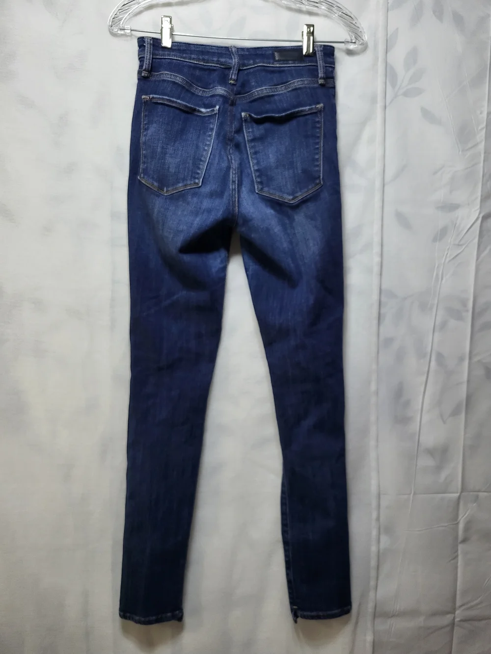 Abercrombie & Fitch Distressed Women’s Jeans